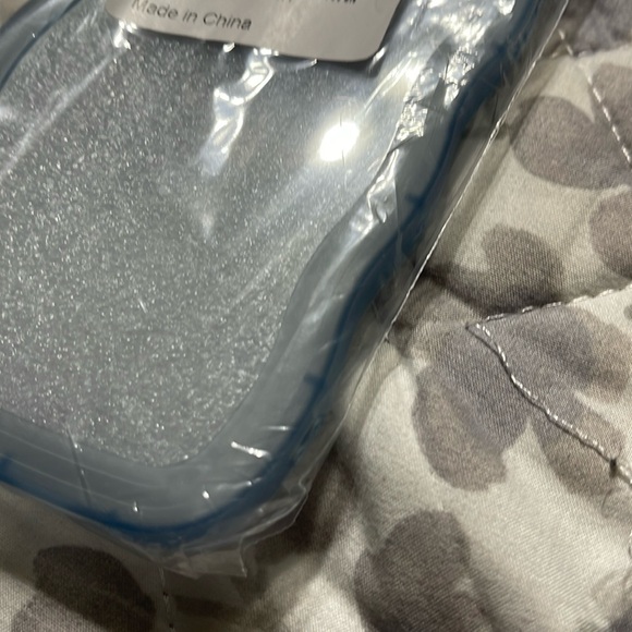 New set/2 phone cases for iPhone 15 pro max - Picture 3 of 7